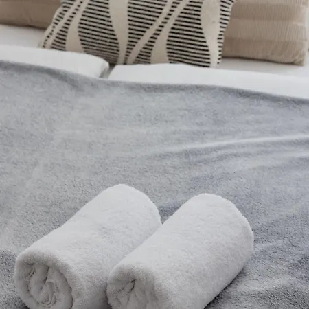 Appartement Artsy 3 Bed Flat W Bathtub Jewish Quarter *