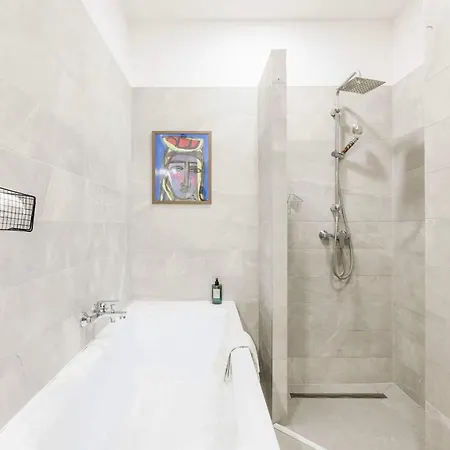 Appartement Artsy 3 Bed Flat W Bathtub Jewish Quarter Boedapest