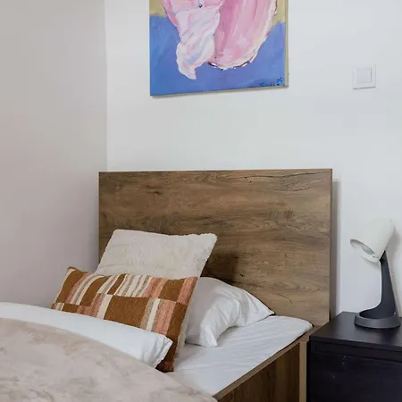 Artsy 3 Bed Flat W Bathtub Jewish Quarter Budapest