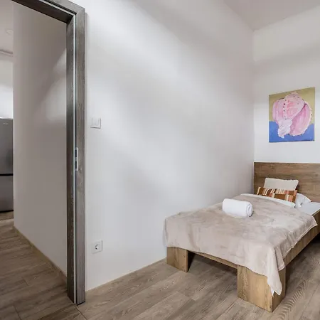 Artsy 3 Bed Flat W Bathtub Jewish Quarter Appartement Boedapest