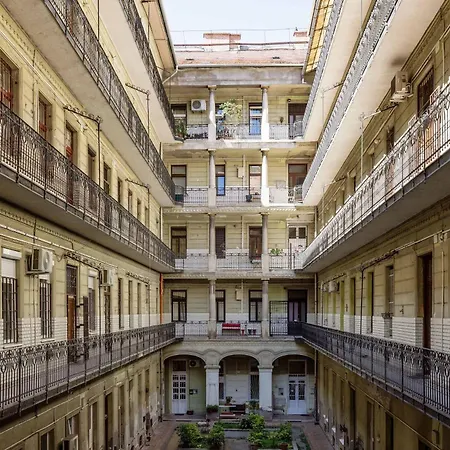 Apartman Artsy 3 Bed Flat W Bathtub Jewish Quarter *